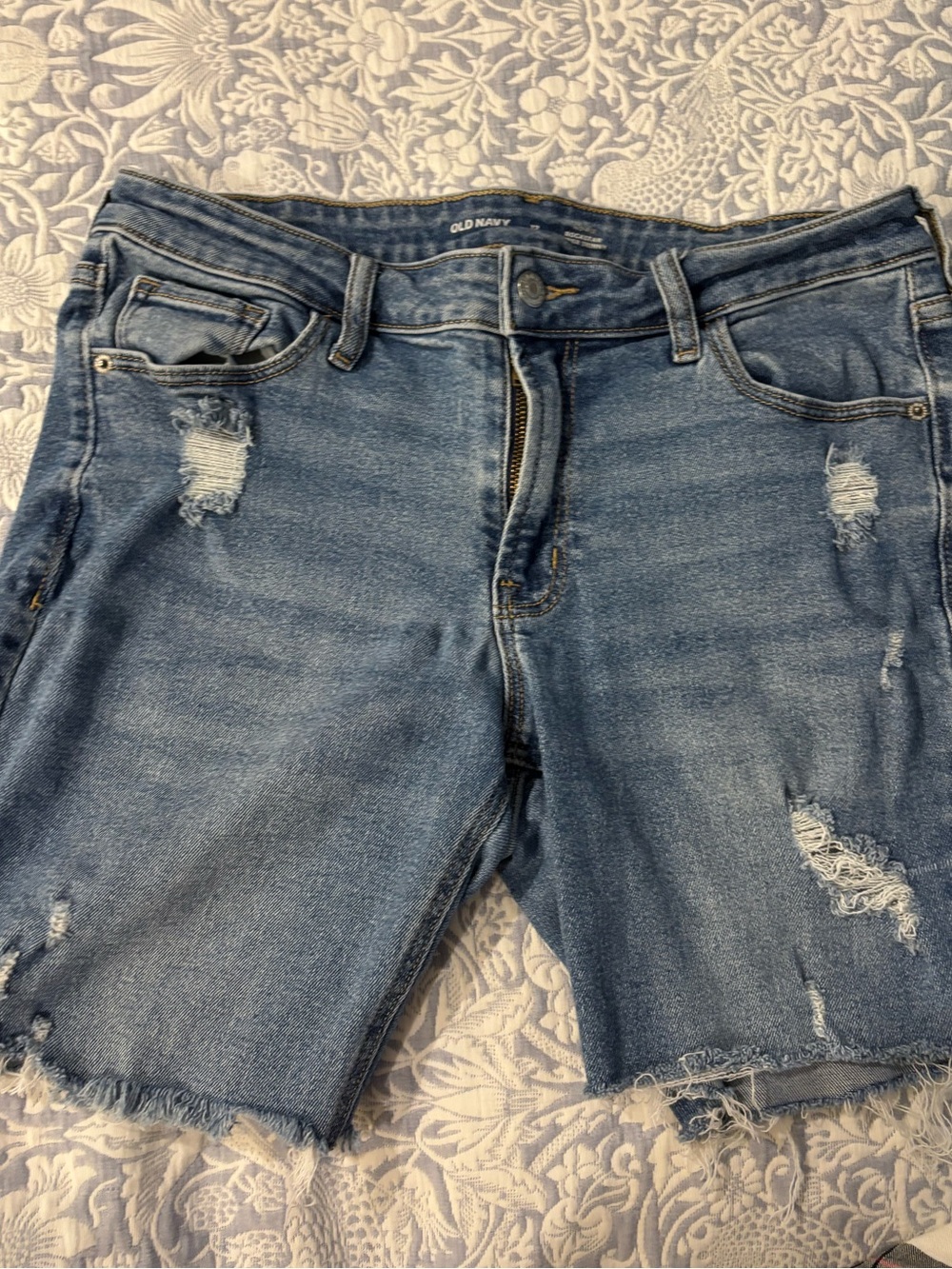 Old Navy Distressed Denim cut off Jean Shorts - Medium Blue